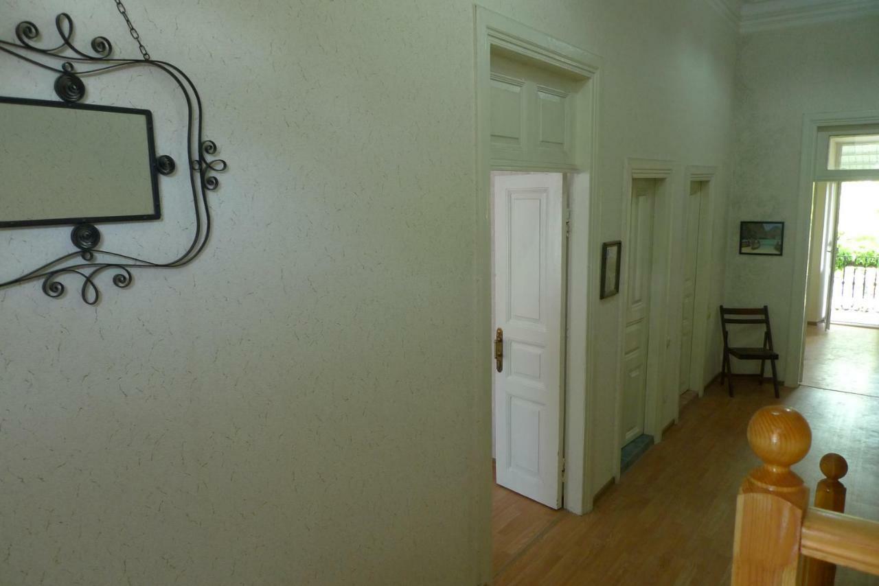 Old Town Guesthouse スフミ エクステリア 写真